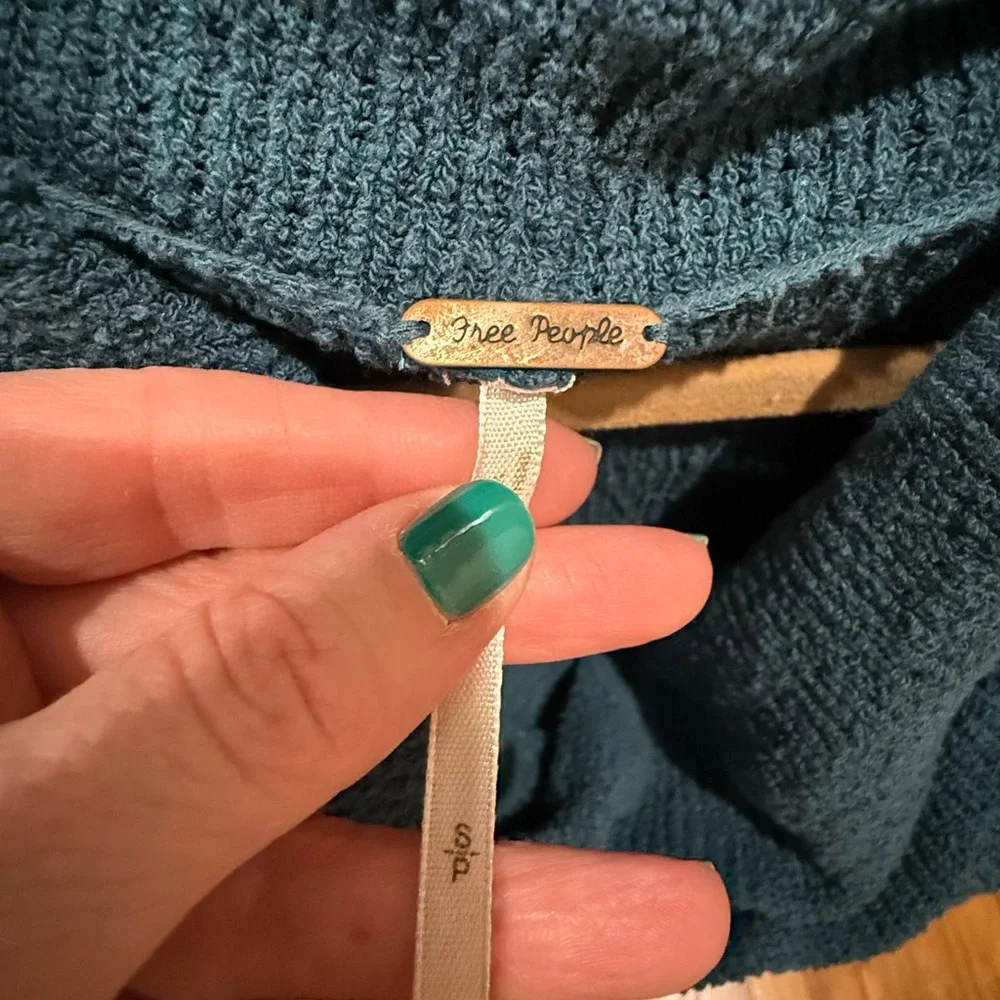 Free People‎ sweater